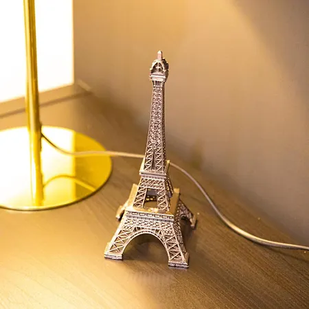 Le Paris *